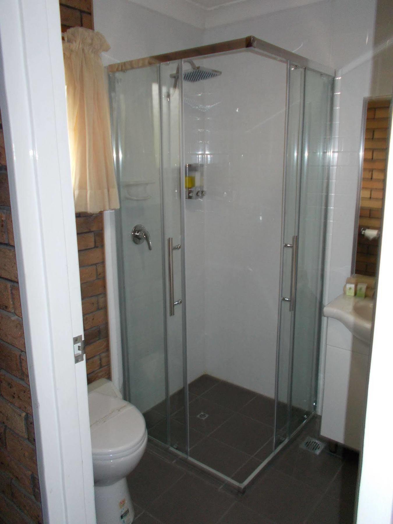 Park House Motor Inn Oakey Экстерьер фото