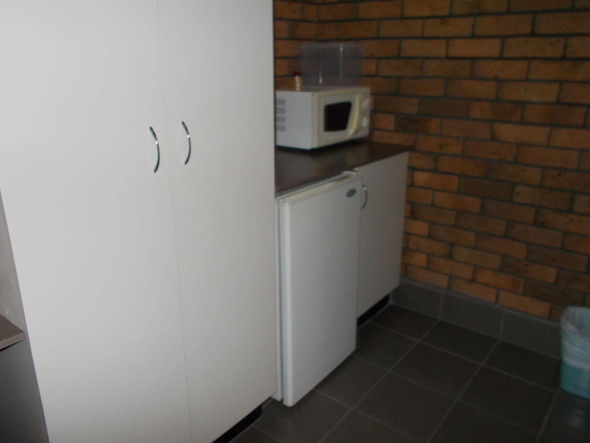 Park House Motor Inn Oakey Экстерьер фото